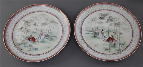 Six unusual Chinese famille rose rice-grain bordered plates, Guangxu period (1875-1908), 22.5cm